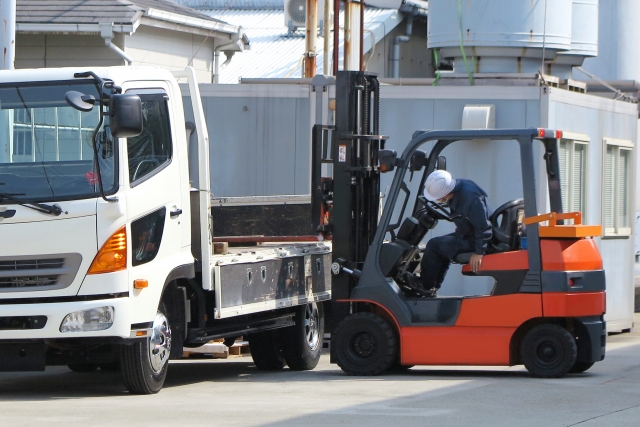 平ボディの荷台の高さ