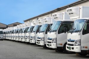 鮮度を保ち積み荷を運ぶ！冷凍・冷蔵車の特徴や種類を大紹介！