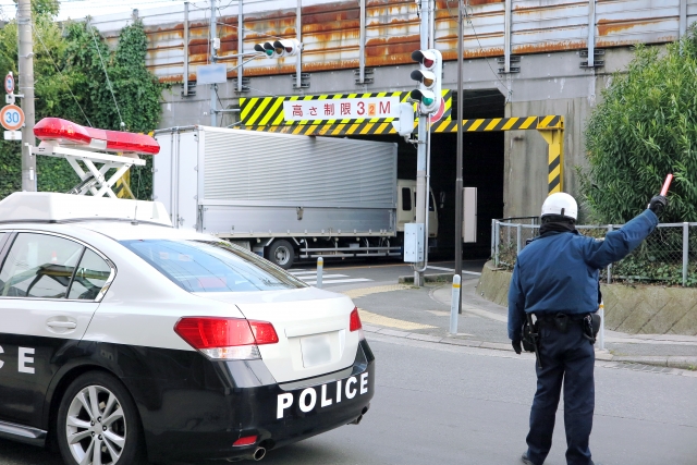 何mまで大丈夫 小型 中型 大型トラックの車両区分別の積載可能な荷物の高さとは 中古トラック販売 トラック流通センター