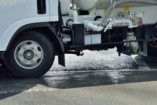 散水車の構造や散水システムは？