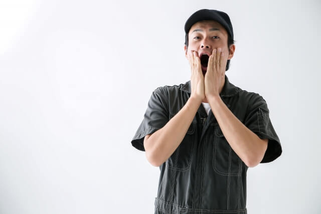 点灯には要注意 トラックの油圧 オイルランプ 警告灯点灯の主な原因や対処法とは