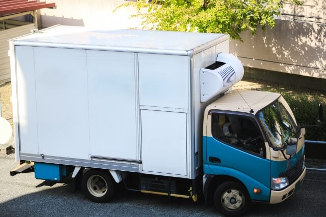 トラックのボディタイプを決定する架装とは？