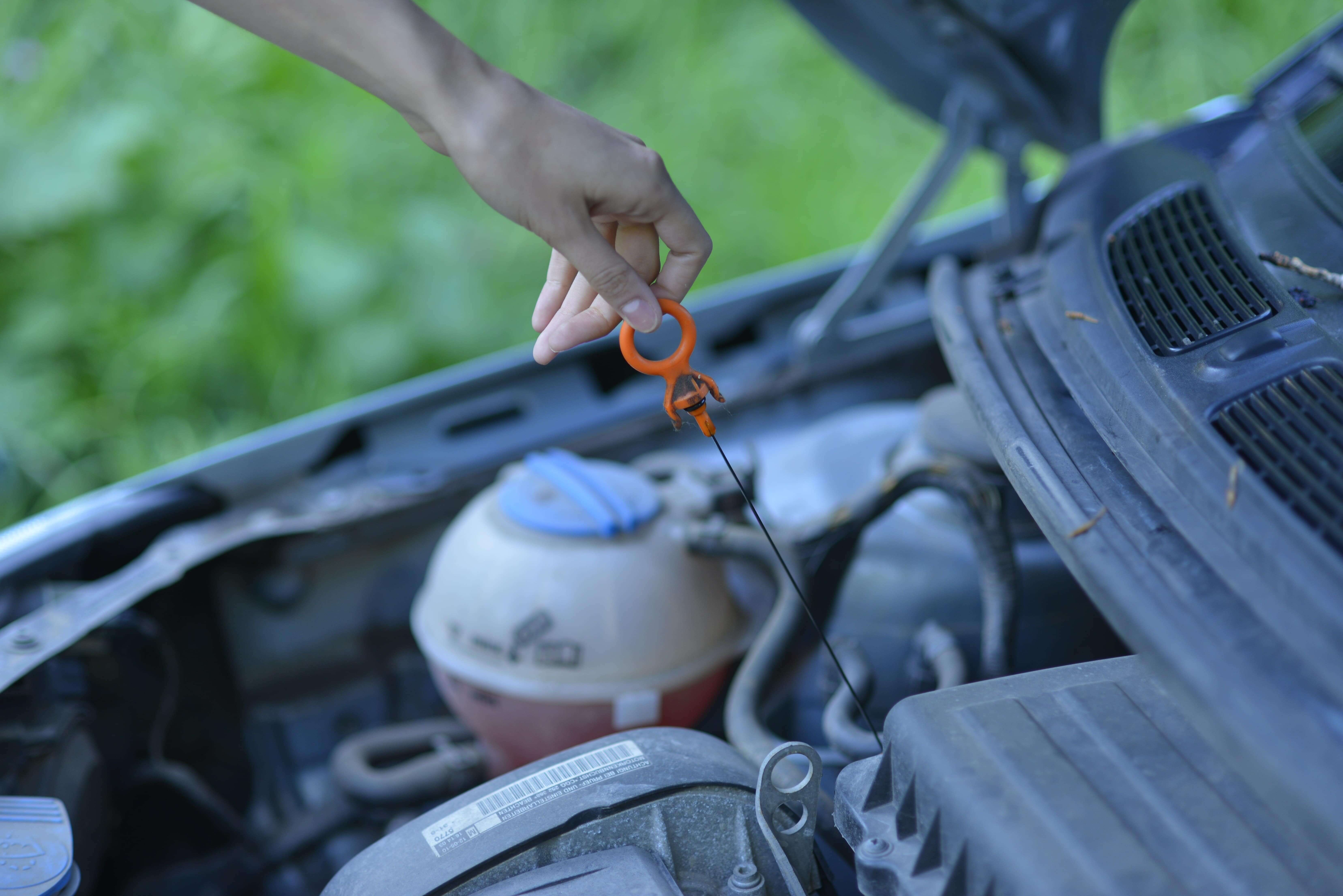 トラックがオーバーヒートしたらどうなるの 素早い対処は深刻な故障を防ぐカギになる 中古トラック販売 トラック流通センター