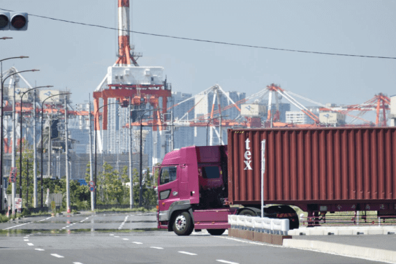 トレーラーの特徴とは？種類やメリット