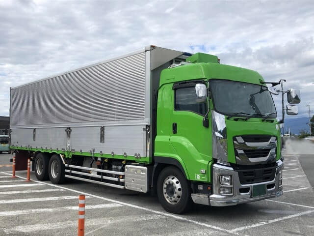 貨物自動車 24061403