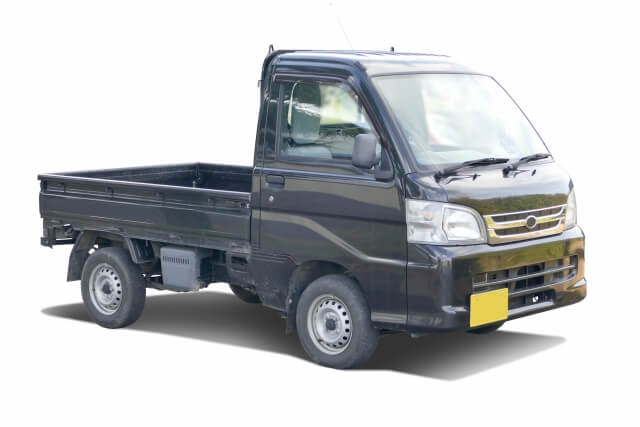小型トラックとは 小型トラックの種類やサイズ 運転に必要な免許 メーカー別のトラックの解説