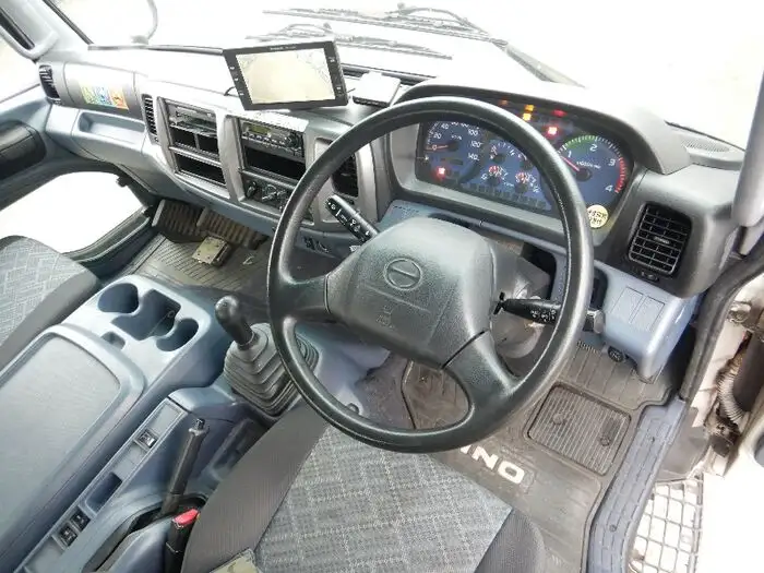 日野 レンジャー 中型/増トン アルミバン ジョルダー BDG-FJ7JHWAの中古トラック画像7