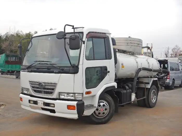 日産UD コンドル 中型/増トン タンク車 バキューム KK-MK25Aの中古トラック画像1