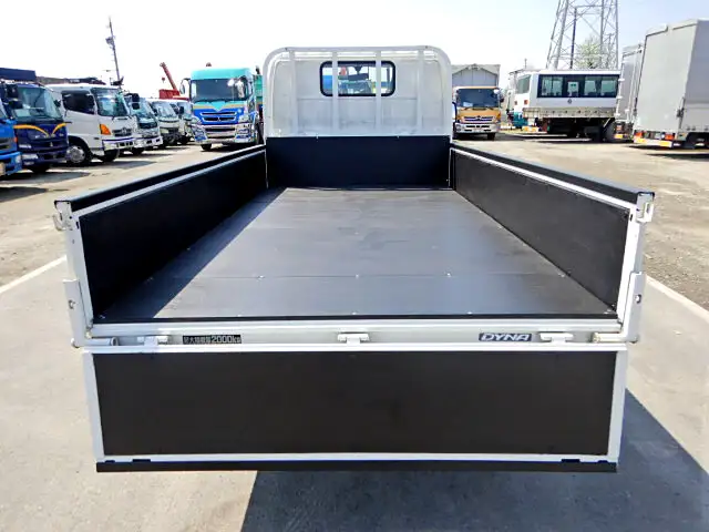 トヨタ ダイナ 小型 平ボディ TKG-XZU605 H28の中古トラック画像3