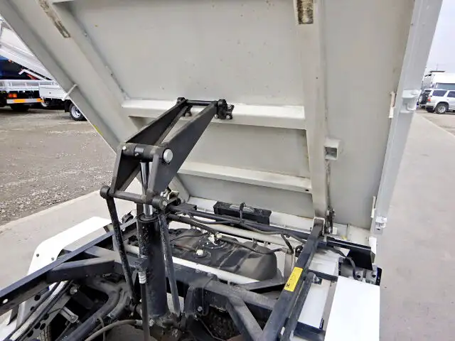 ダイハツ ハイゼット  ダンプ EBD-S211P H25の中古トラック画像6