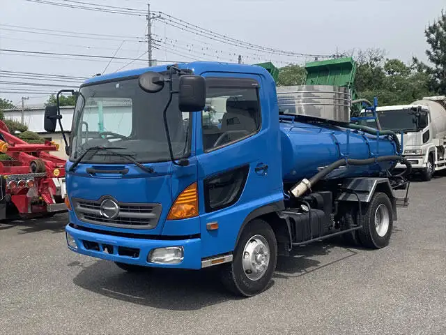 日野 レンジャー 中型/増トン タンク車 バキューム PB-FC6JCFAの中古トラック画像1