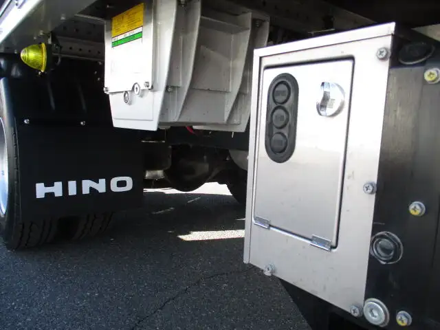 日野 レンジャー 中型/増トン ウイング パワーゲート エアサスの中古トラック画像18