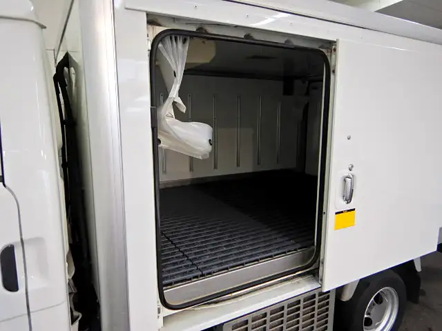 日産 バネット 小型 冷凍冷蔵 低温 サイドドアの中古トラック画像8