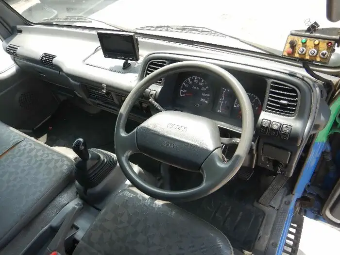 いすゞ エルフ 小型 パッカー車 プレス式 PA-NPR81Nの中古トラック画像8