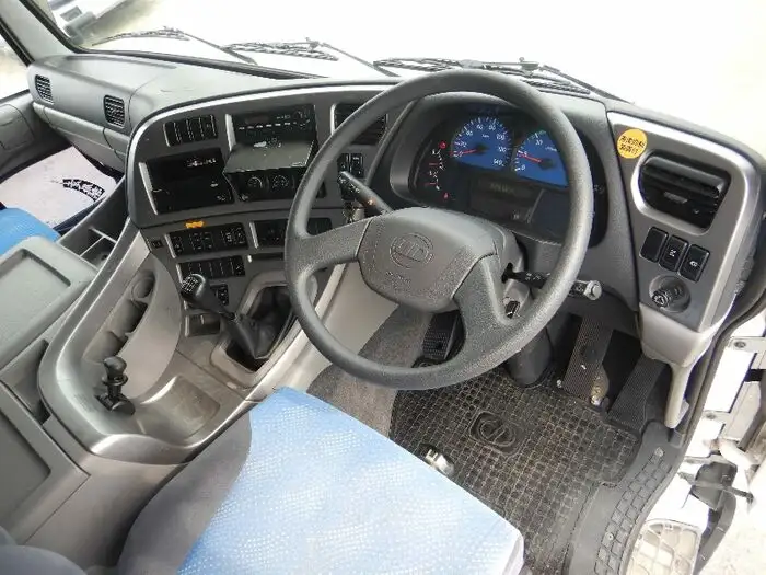 日産UD クオン 大型 クレーン付 アルミブロック 4段の中古トラック画像7