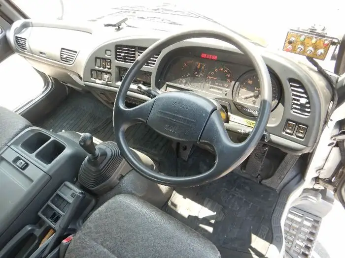 いすゞ フォワード 中型/増トン パッカー車 プレス式 KK-FRR35E4Sの中古トラック画像9