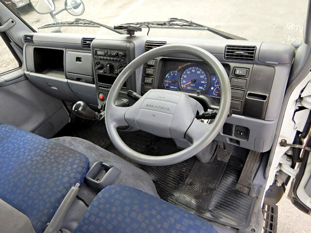 三菱 キャンター 小型 平ボディ KK-FE70EB H15｜画像5