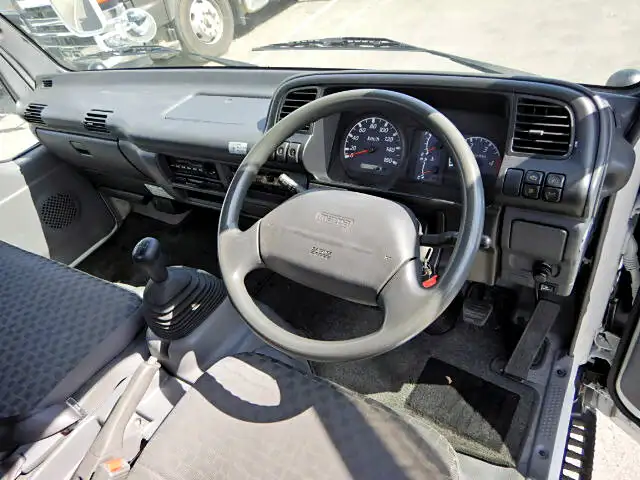 マツダ タイタン 小型 平ボディ 床鉄板 PA-LPR81Rの中古トラック画像6