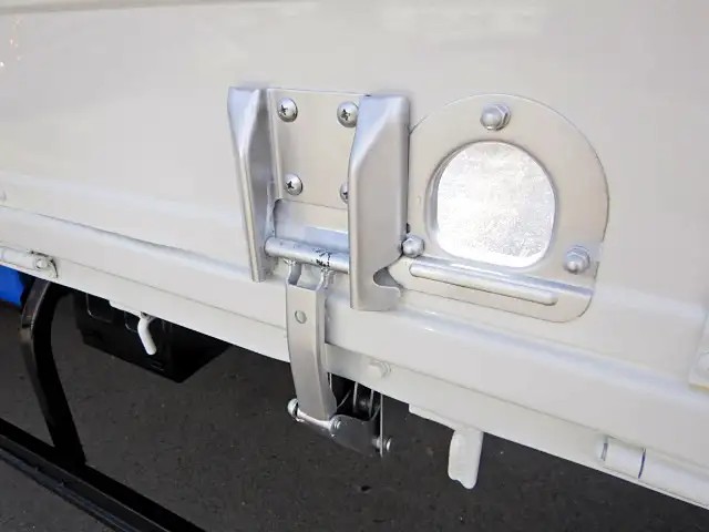 マツダ タイタン 小型 平ボディ 床鉄板 PA-LPR81Rの中古トラック画像11