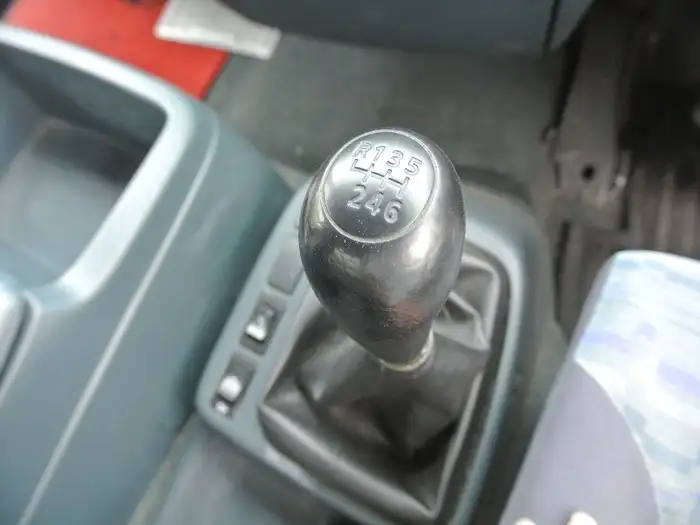 日産UD コンドル 中型/増トン 平ボディ アルミブロック ベッドの中古トラック画像9