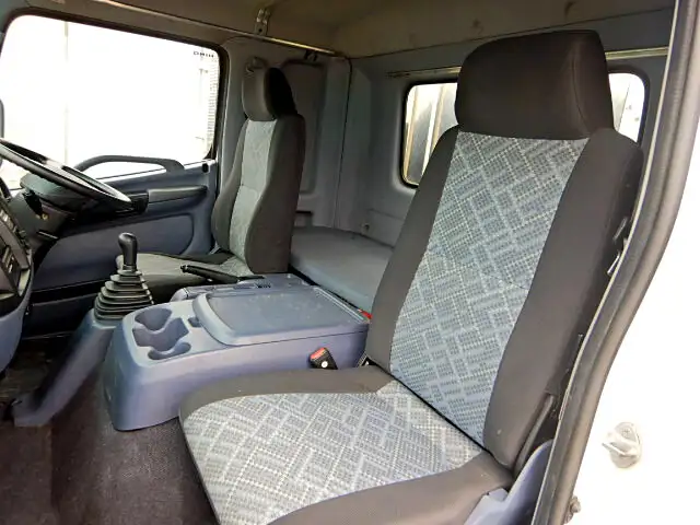 日野 レンジャー 中型/増トン 平ボディ ベッド ADG-FD7JLWAの中古トラック画像6