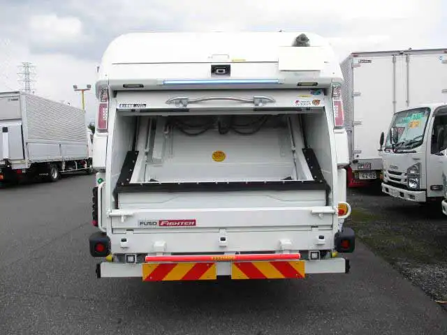 三菱 ファイター 中型/増トン パッカー車 プレス式 2KG-FK72Fの中古トラック画像6
