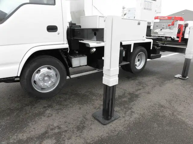 いすゞ エルフ 小型 高所・建柱車 高所作業車 PB-NKR81Nの中古トラック画像16