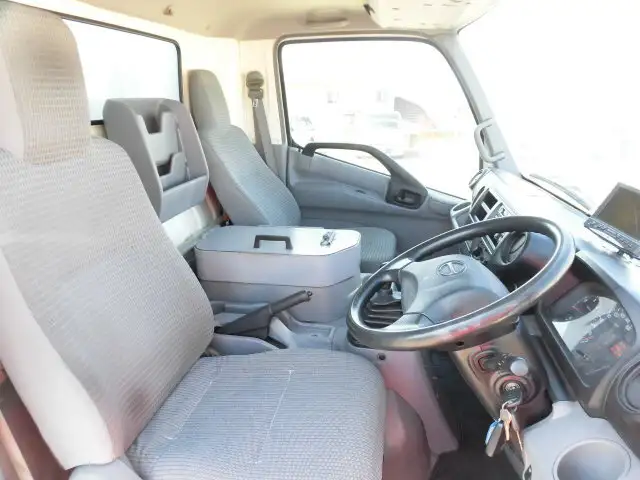 日野 デュトロ 小型 ウイング SKG-XZU710M H23の中古トラック画像9
