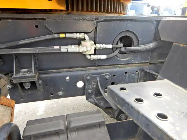 いすゞ エルフ 小型 高所・建柱車 高所作業車 PB-NKR81Nの中古トラック画像14