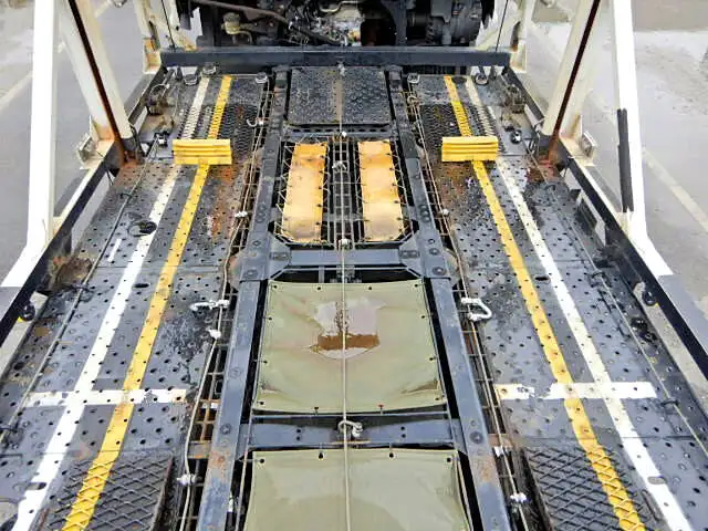 日野 レンジャー 中型/増トン 車両重機運搬 エアサス ベッドの中古トラック画像7