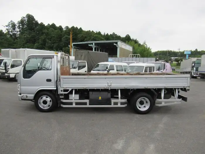 いすゞ エルフ 小型 平ボディ TPG-NKR85R H27の中古トラック画像2