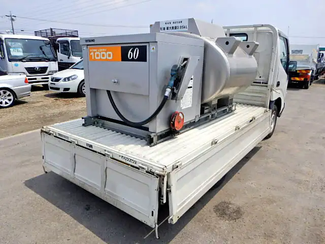トヨタ ダイナ 小型 タンク車 ローリー GE-RZY220の中古トラック画像2