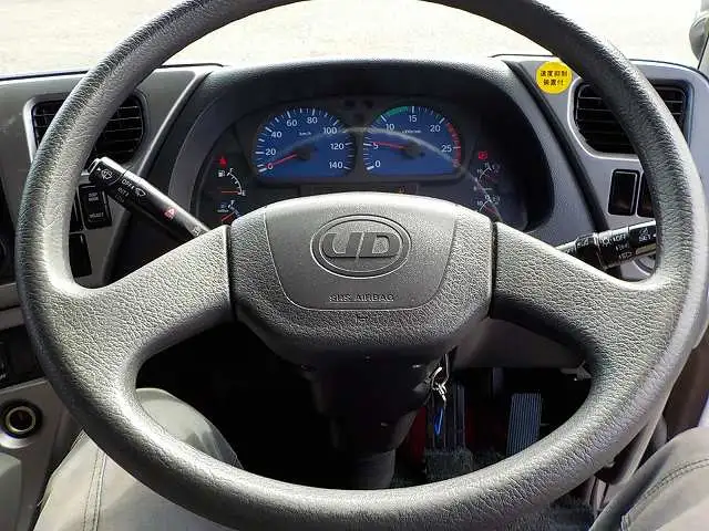 日産UD クオン 大型 冷凍冷蔵 スタンバイ キーストンの中古トラック画像9