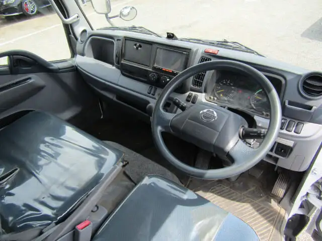 日産 アトラス 小型 平ボディ 床鉄板 TKG-FEA5Wの中古トラック画像5