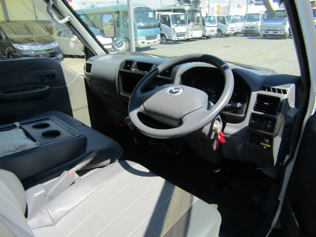 マツダ ボンゴ 小型 冷凍冷蔵 サイドドア ABF-SK82T｜画像10
