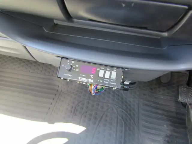 マツダ ボンゴ 小型 冷凍冷蔵 サイドドア ABF-SK82Tの中古トラック画像14