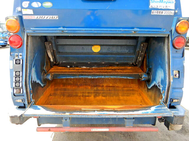 日野 デュトロ 小型 パッカー車 巻き込み式 回転ダンプ式の中古トラック画像5