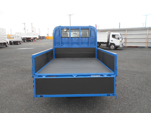 トヨタ トヨエース 小型 平ボディ Wキャブ(ダブルキャブ) TKG-XZU605の中古トラック画像3