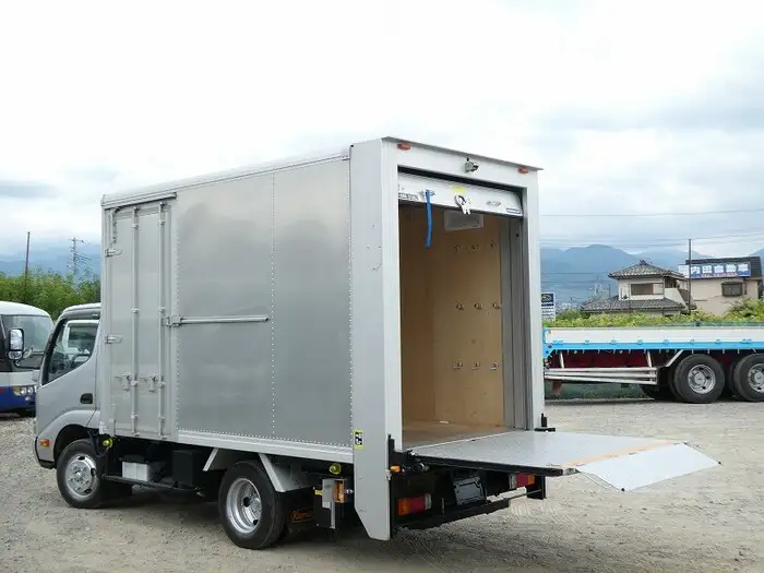 日野 デュトロ 小型 アルミバン パワーゲート サイドドアの中古トラック画像3