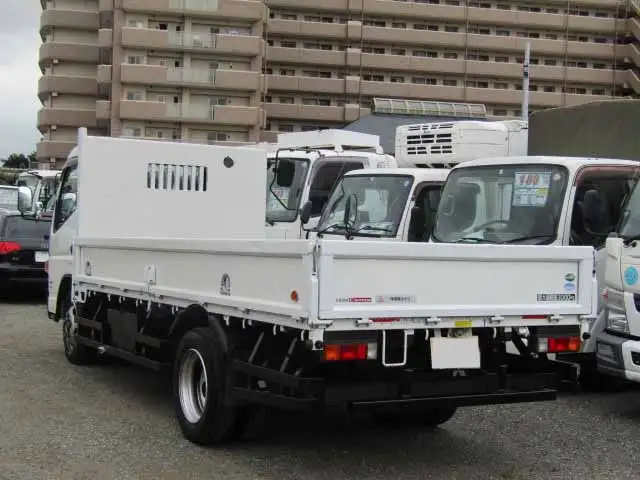 三菱 キャンター 小型 平ボディ TPG-FEA50 H28の中古トラック画像2