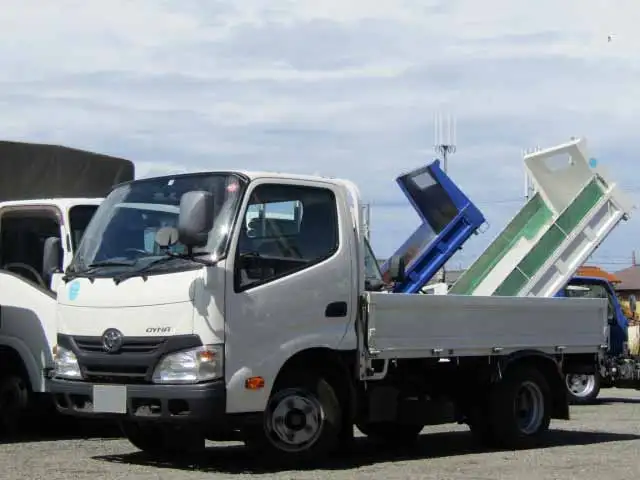 トヨタ ダイナ 小型 平ボディ TKG-XZC600 H27 の中古トラック【車両No.101757】