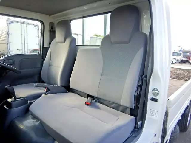 マツダ タイタン 小型 平ボディ TRG-LHR85A H28の中古トラック画像7