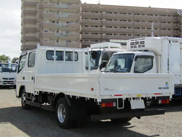 日産 アトラス 小型 平ボディ Wキャブ TPG-FEA2Wの中古トラック画像2