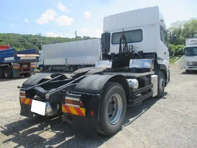 日産UD クオン 大型 トラクター ハイルーフ 1デフの中古トラック画像2
