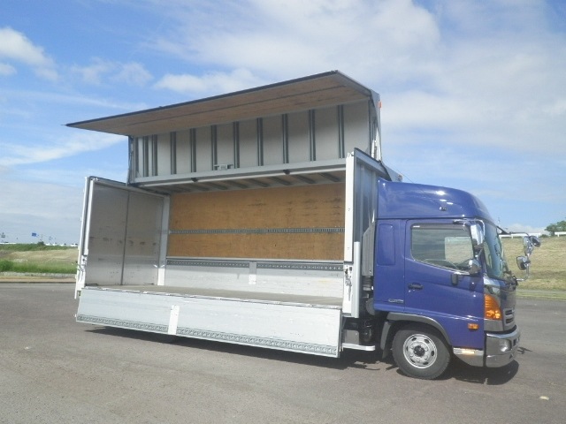 日野 レンジャー 中型/増トン ウイング エアサス ベッドの中古トラック画像4