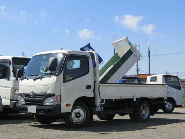 トヨタ ダイナ 小型 平ボディ セミロング TKG-XZU645