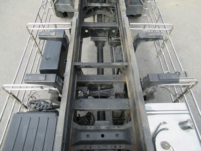 日産UD クオン 大型 ダンプ 土砂禁 ステンレス張り｜画像14