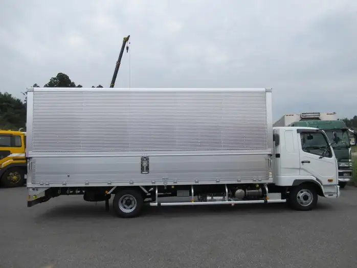 三菱 ファイター 中型/増トン ウイング エアサス ベッドの中古トラック画像2