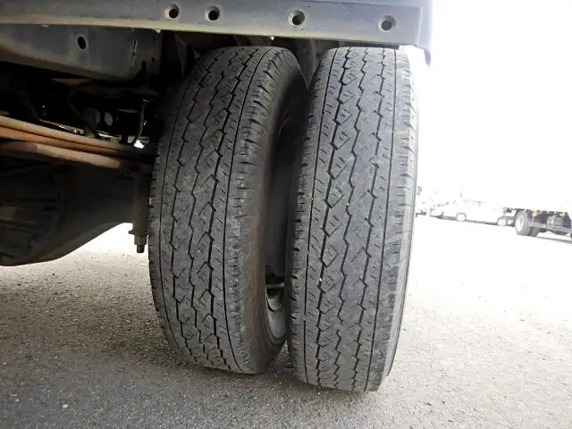 マツダ タイタン 小型 タンク車 ローリー BKG-LJR85Aの中古トラック画像18