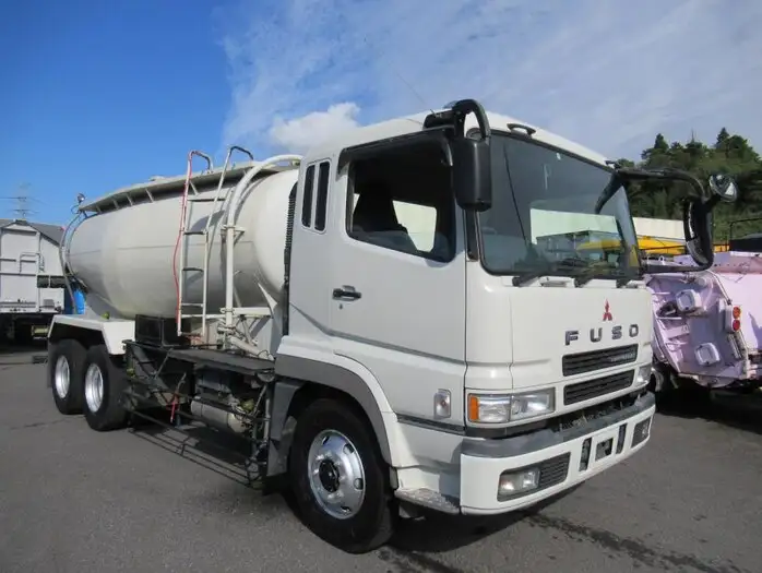三菱 スーパーグレート 大型 タンク車 バルク PJ-FU50JNYの中古トラック画像2